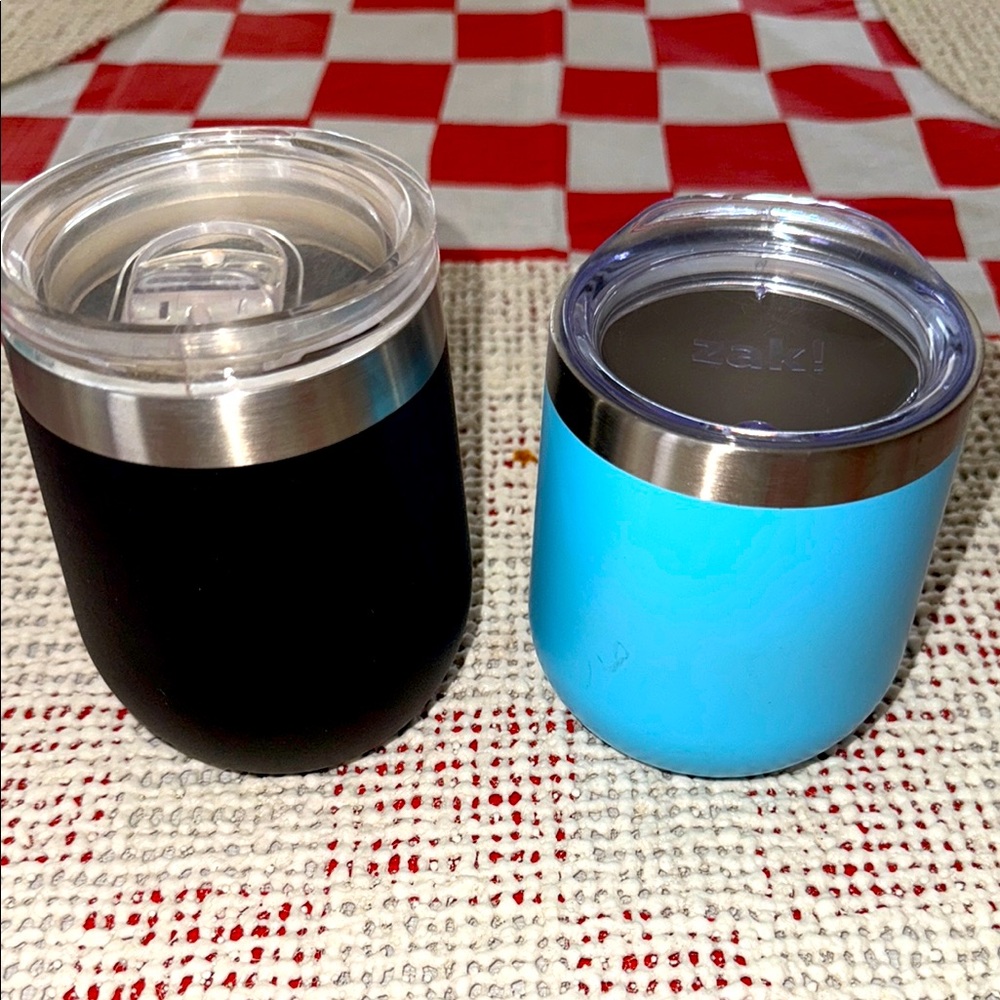 ZAK!- black  and Blue Insulated Tumblers (2)